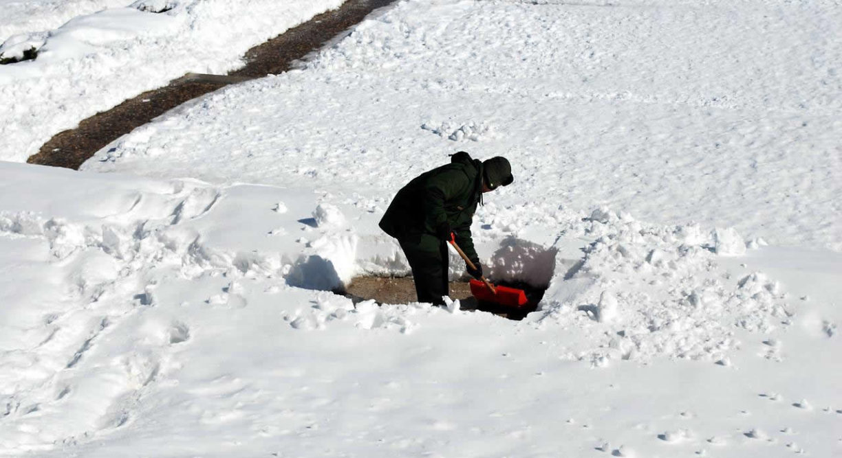 DIY snow removal - shoveling snow