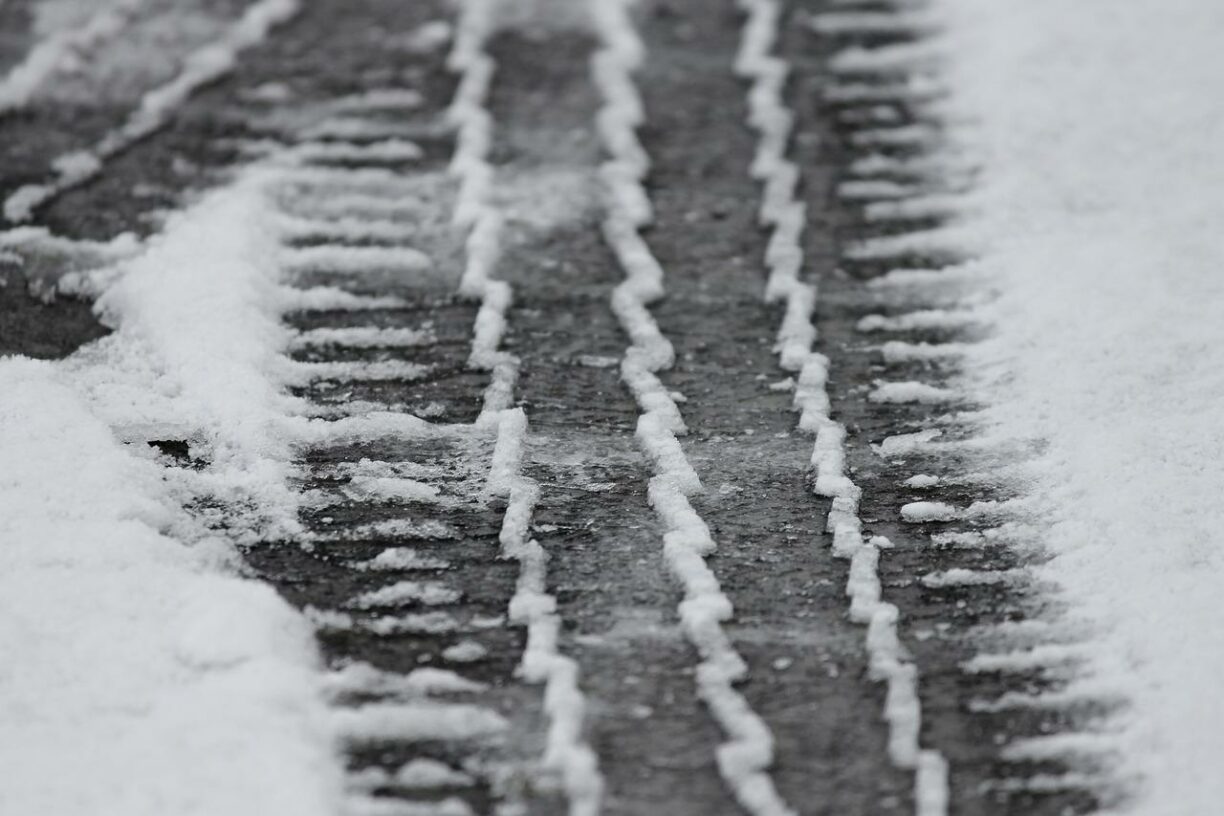 tire tracks snow
